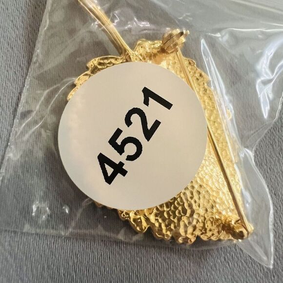 Vintage signed AK Anne Klein Brooch Leaf Brushed Gold Tone 1521 - Picture 8 of 8